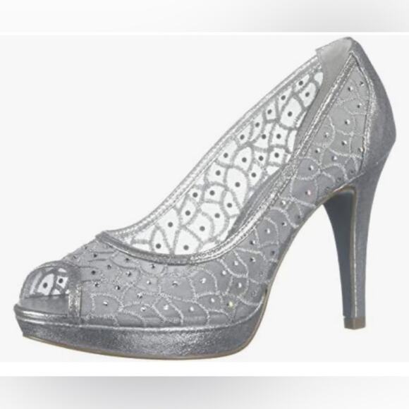 Adrianna Papell Foxy Silver Sterling Peep Toe Pump 7 M Wm’s - Picture 7 of 7